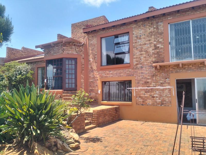 4 Bedroom Property for Sale in Noordheuwel Gauteng