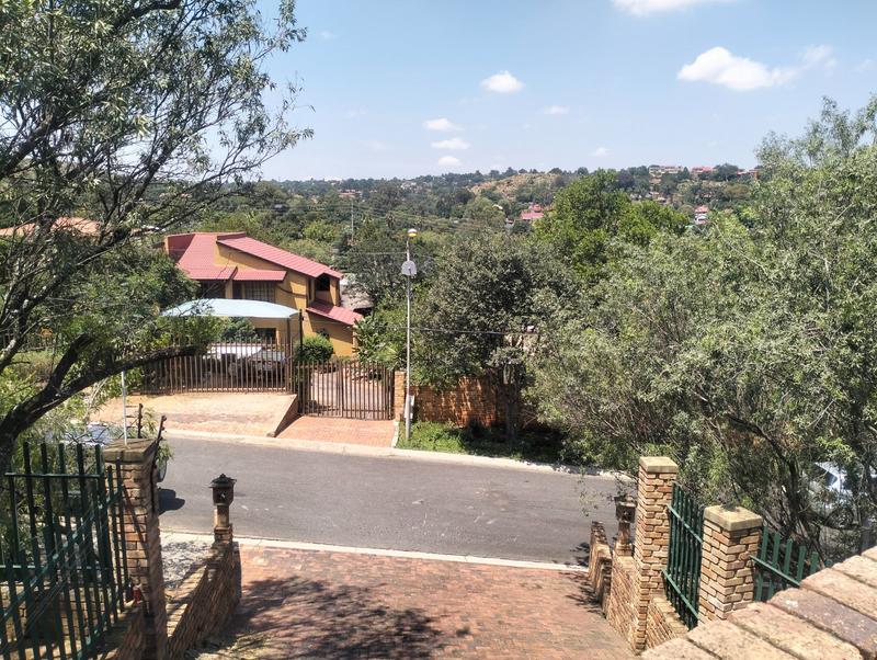 4 Bedroom Property for Sale in Noordheuwel Gauteng