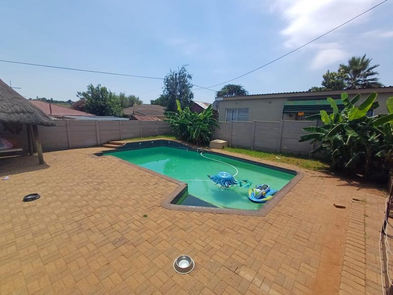 3 Bedroom Property for Sale in Wentworth Park Gauteng