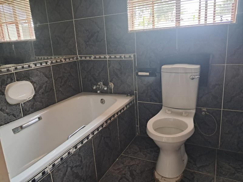 To Let 3 Bedroom Property for Rent in Noordwyk Gauteng