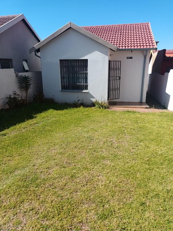 2 Bedroom Property for Sale in Fleurhof Gauteng