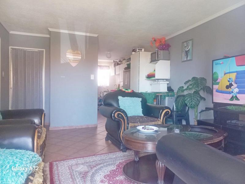 2 Bedroom Property for Sale in Birch Acres Gauteng