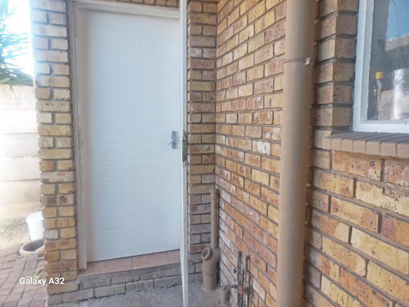 2 Bedroom Property for Sale in Birch Acres Gauteng