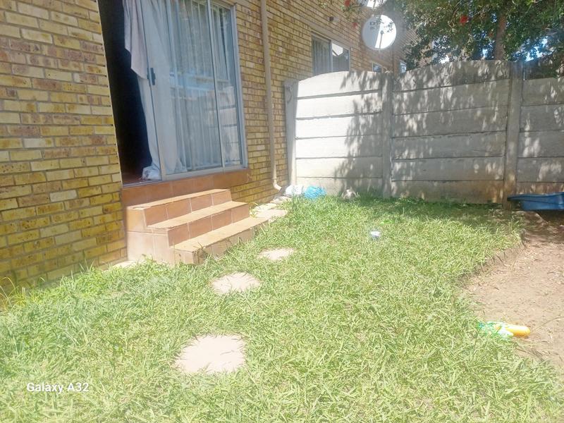 2 Bedroom Property for Sale in Birch Acres Gauteng