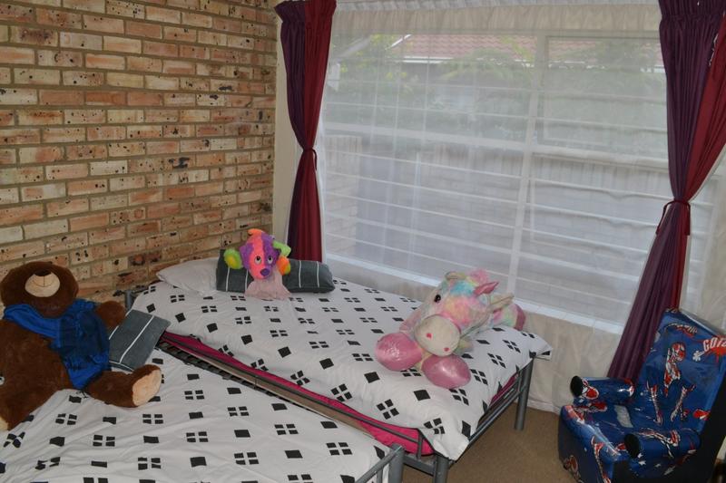 To Let 2 Bedroom Property for Rent in Noordheuwel Gauteng