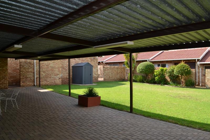 To Let 2 Bedroom Property for Rent in Noordheuwel Gauteng