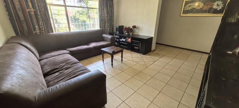 5 Bedroom Property for Sale in Florida Park Gauteng