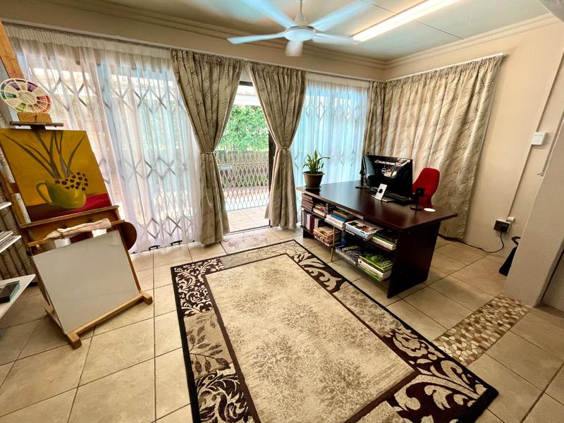 5 Bedroom Property for Sale in Rant En Dal Gauteng