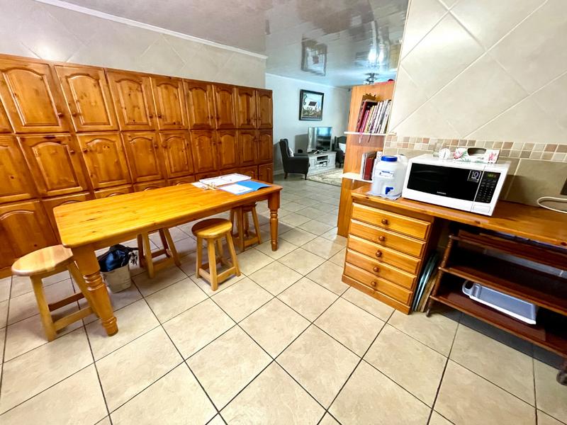 5 Bedroom Property for Sale in Rant En Dal Gauteng