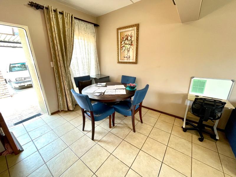 2 Bedroom Property for Sale in Sugar Bush Estate Gauteng