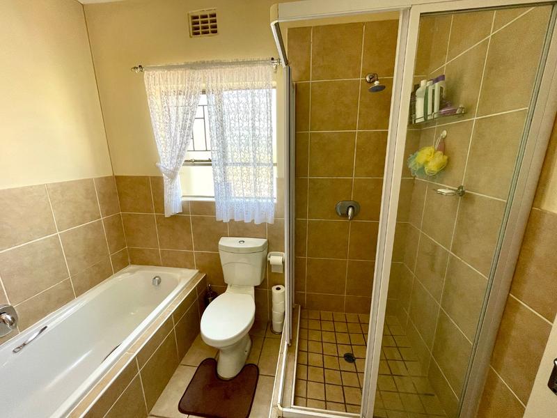 2 Bedroom Property for Sale in Sugar Bush Estate Gauteng