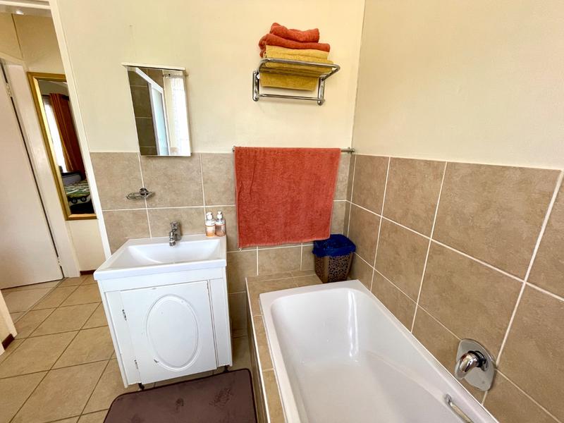 2 Bedroom Property for Sale in Sugar Bush Estate Gauteng