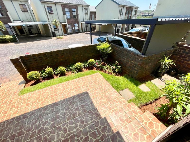 2 Bedroom Property for Sale in Sugar Bush Estate Gauteng