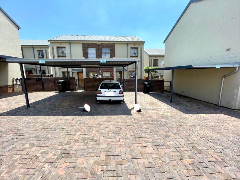 2 Bedroom Property for Sale in Sugar Bush Estate Gauteng