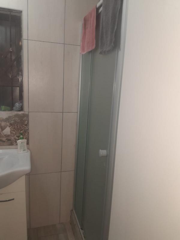 To Let 1 Bedroom Property for Rent in Claremont Gauteng