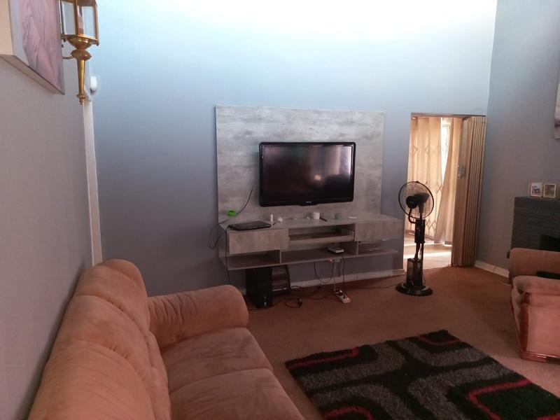 To Let 3 Bedroom Property for Rent in Claremont Gauteng