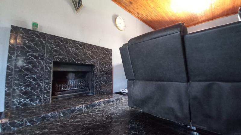 To Let 3 Bedroom Property for Rent in Kwaggasrand Gauteng