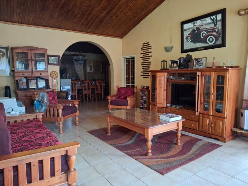 9 Bedroom Property for Sale in Andeon Gauteng