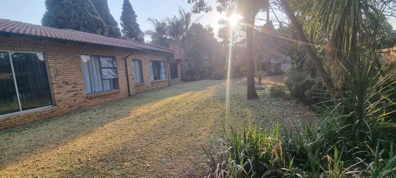 4 Bedroom Property for Sale in Sonneveld Gauteng