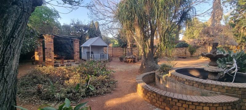 4 Bedroom Property for Sale in Sonneveld Gauteng