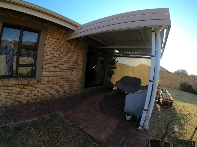 2 Bedroom Property for Sale in Sunair Park Gauteng