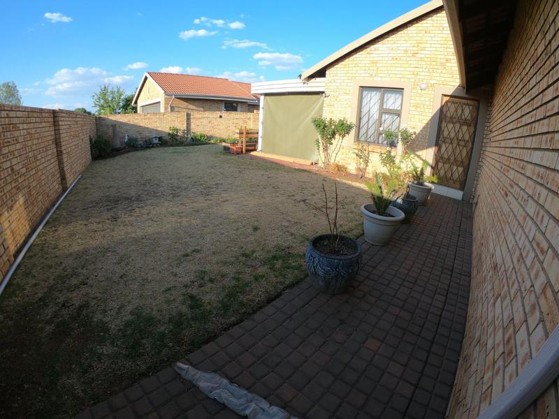 2 Bedroom Property for Sale in Sunair Park Gauteng