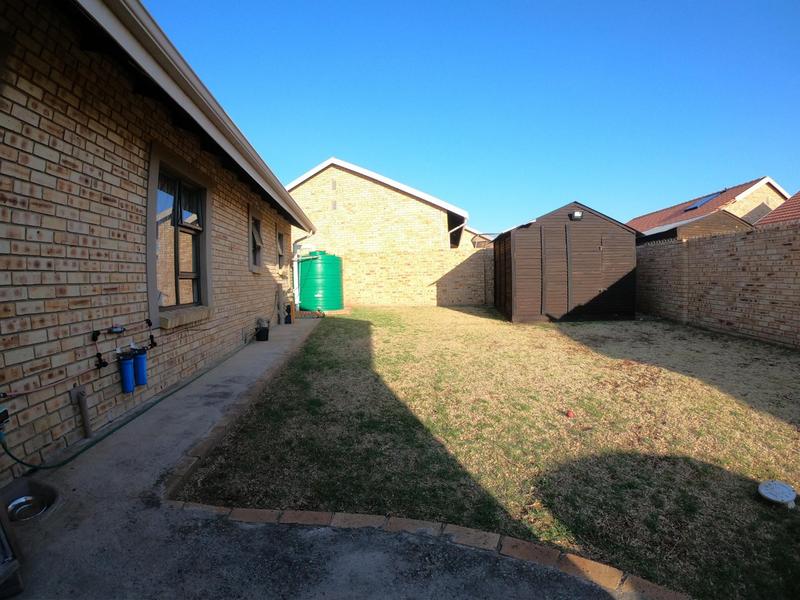 2 Bedroom Property for Sale in Sunair Park Gauteng