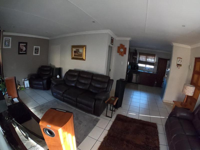 2 Bedroom Property for Sale in Sunair Park Gauteng