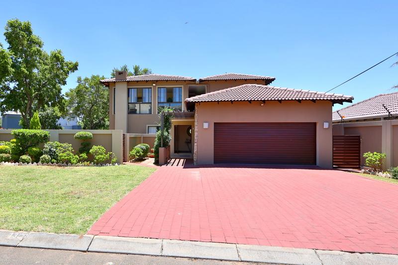 To Let 3 Bedroom Property for Rent in Parkhaven Gauteng