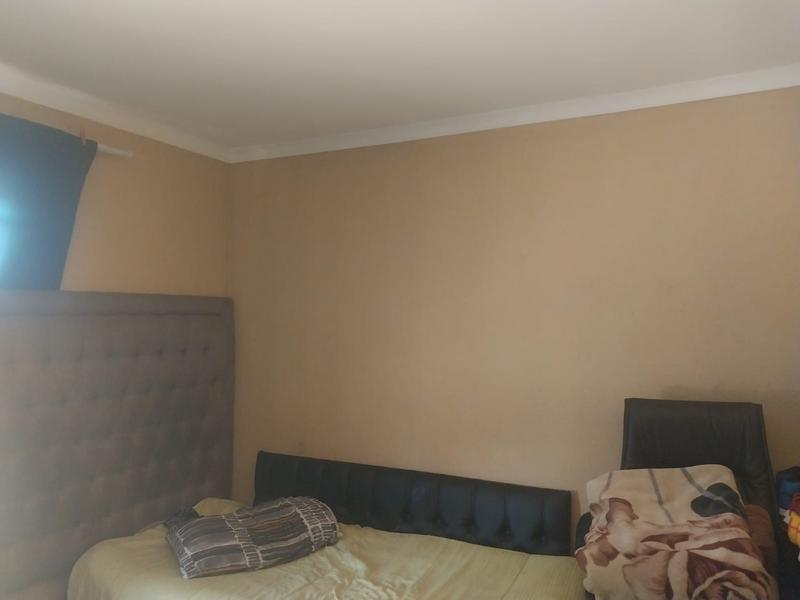 2 Bedroom Property for Sale in Crystal Park Gauteng