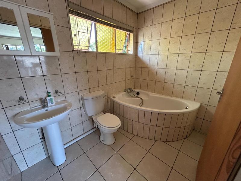 4 Bedroom Property for Sale in The Reeds Gauteng