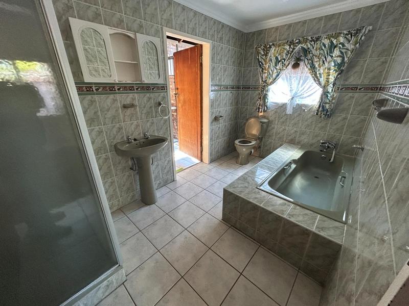 4 Bedroom Property for Sale in The Reeds Gauteng