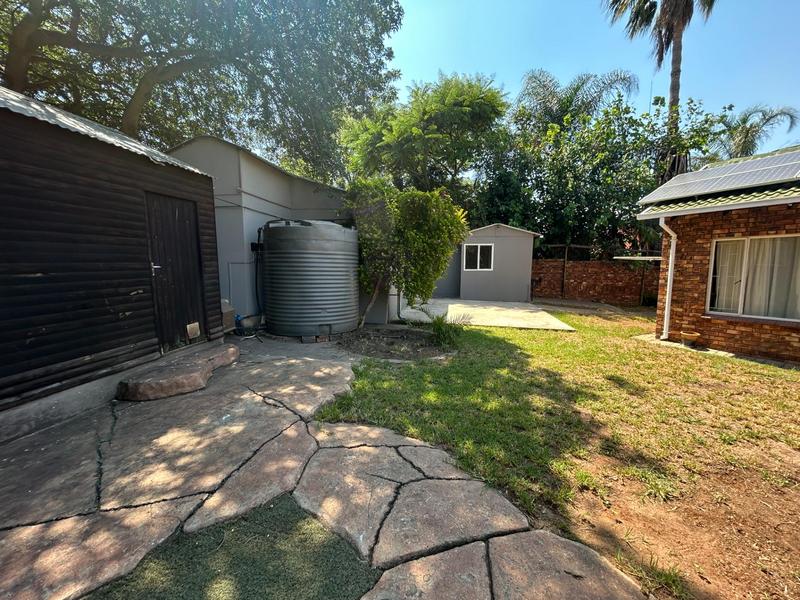 4 Bedroom Property for Sale in The Reeds Gauteng