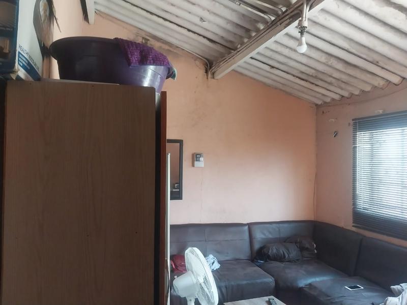 2 Bedroom Property for Sale in Tembisa Gauteng