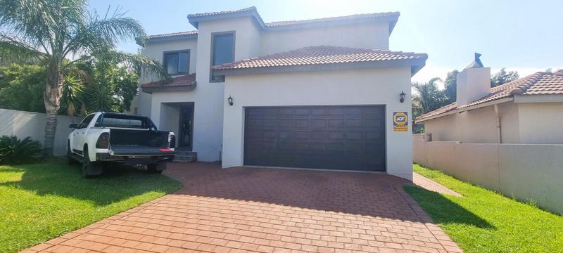 4 Bedroom Property for Sale in Amberfield Gauteng