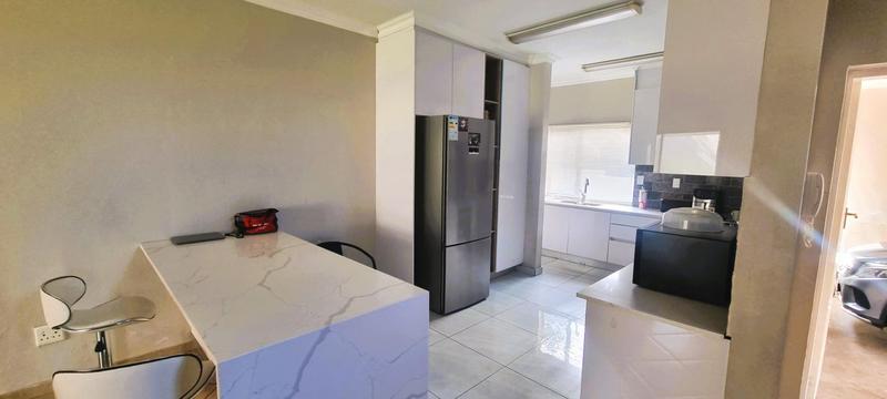 4 Bedroom Property for Sale in Amberfield Gauteng