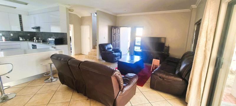 4 Bedroom Property for Sale in Amberfield Gauteng