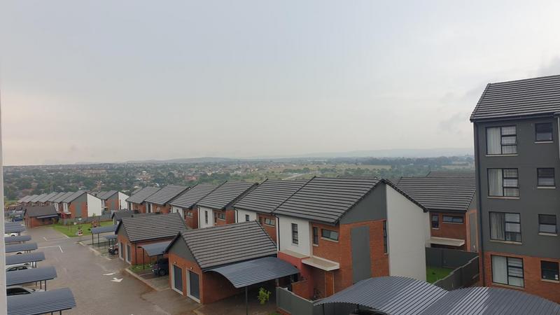 2 Bedroom Property for Sale in Amberfield Gauteng