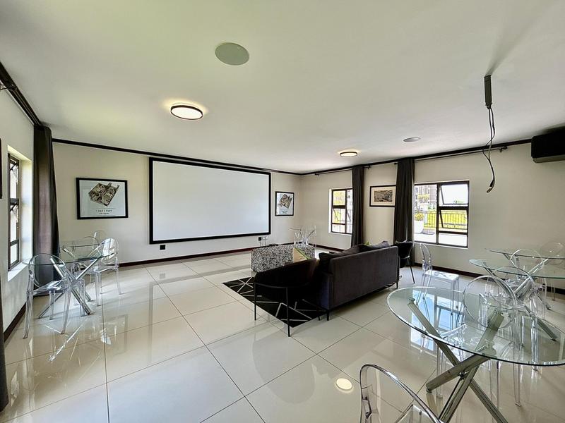 1 Bedroom Property for Sale in Blue Hills Gauteng