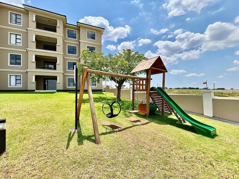 1 Bedroom Property for Sale in Blue Hills Gauteng