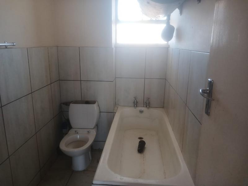 1 Bedroom Property for Sale in Hillbrow Gauteng