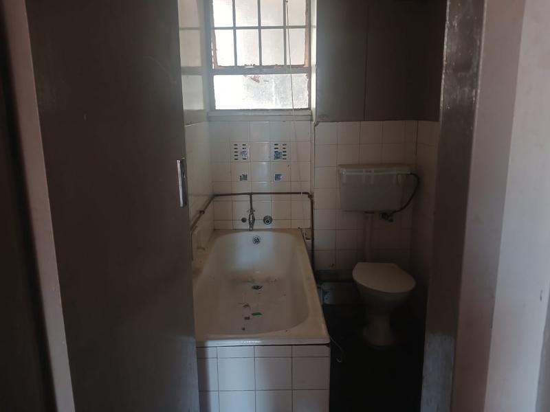 1 Bedroom Property for Sale in Hillbrow Gauteng