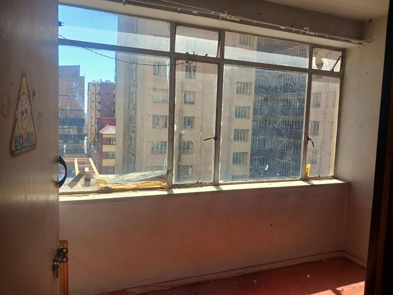 1 Bedroom Property for Sale in Hillbrow Gauteng