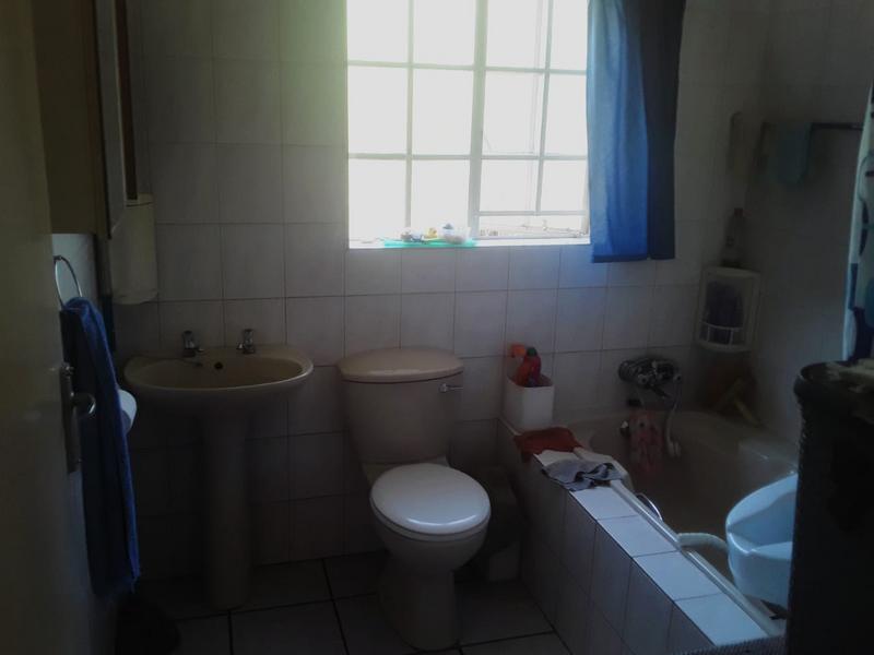 3 Bedroom Property for Sale in Mountain View Gauteng