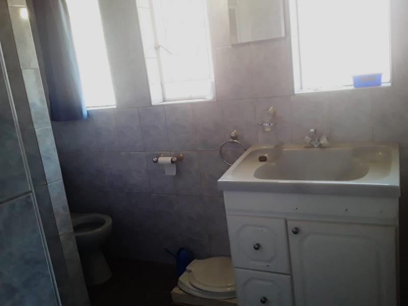 3 Bedroom Property for Sale in Mountain View Gauteng