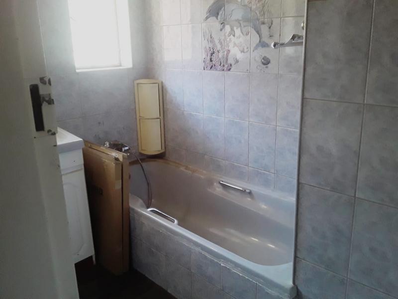 3 Bedroom Property for Sale in Mountain View Gauteng