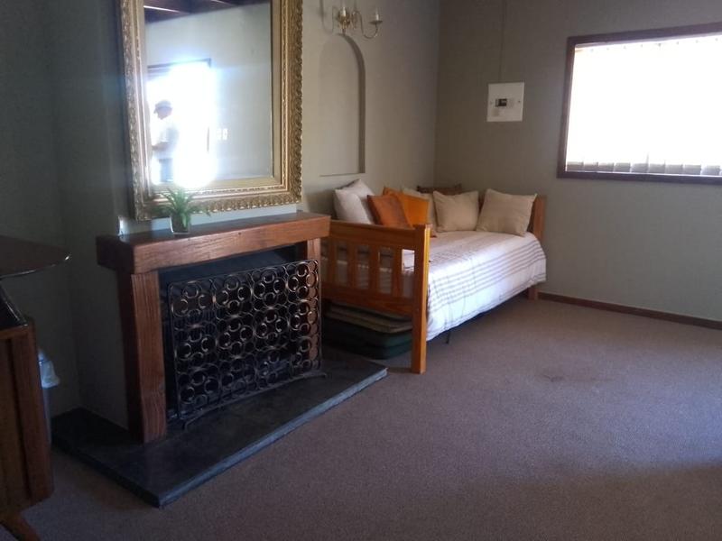 3 Bedroom Property for Sale in Theoville Gauteng