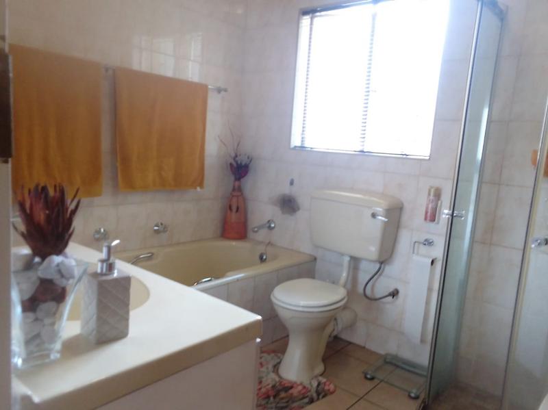 4 Bedroom Property for Sale in Vanderbijlpark Sw 2 Gauteng