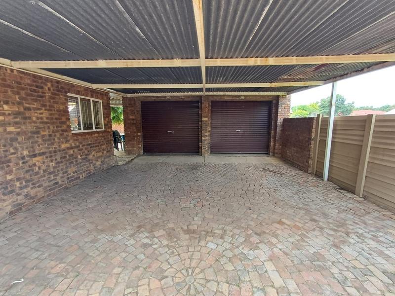 3 Bedroom Property for Sale in Theresa Park Gauteng