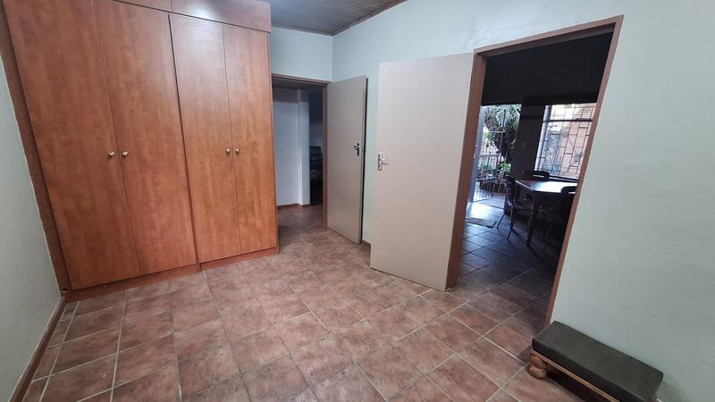 5 Bedroom Property for Sale in Pretoria Gardens Gauteng